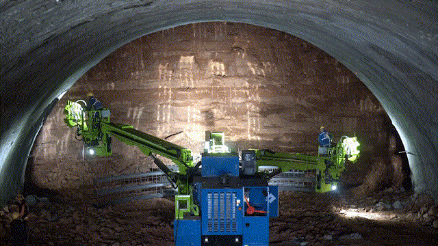 藍(lán)海拱架臺(tái)車